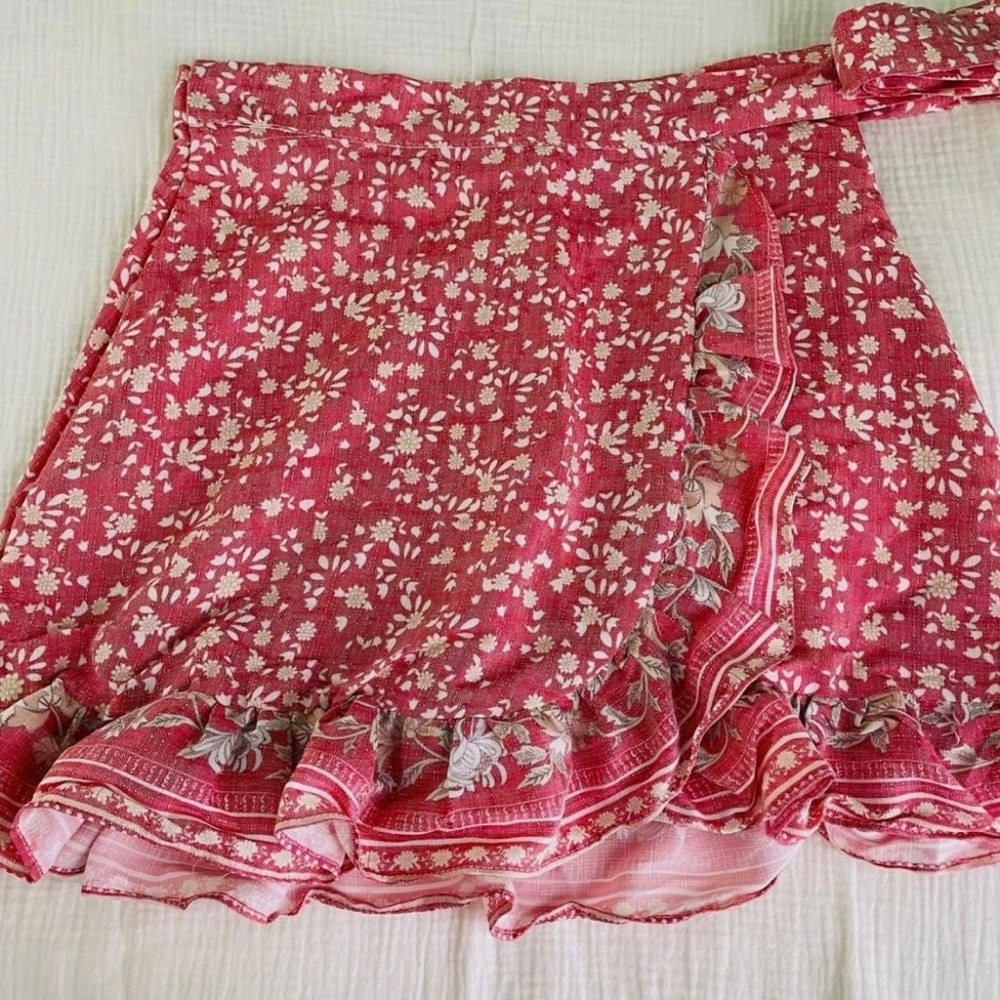 NWOT Pink Ruffle Trim Wrap Floral Mini Skirt House of Sienna